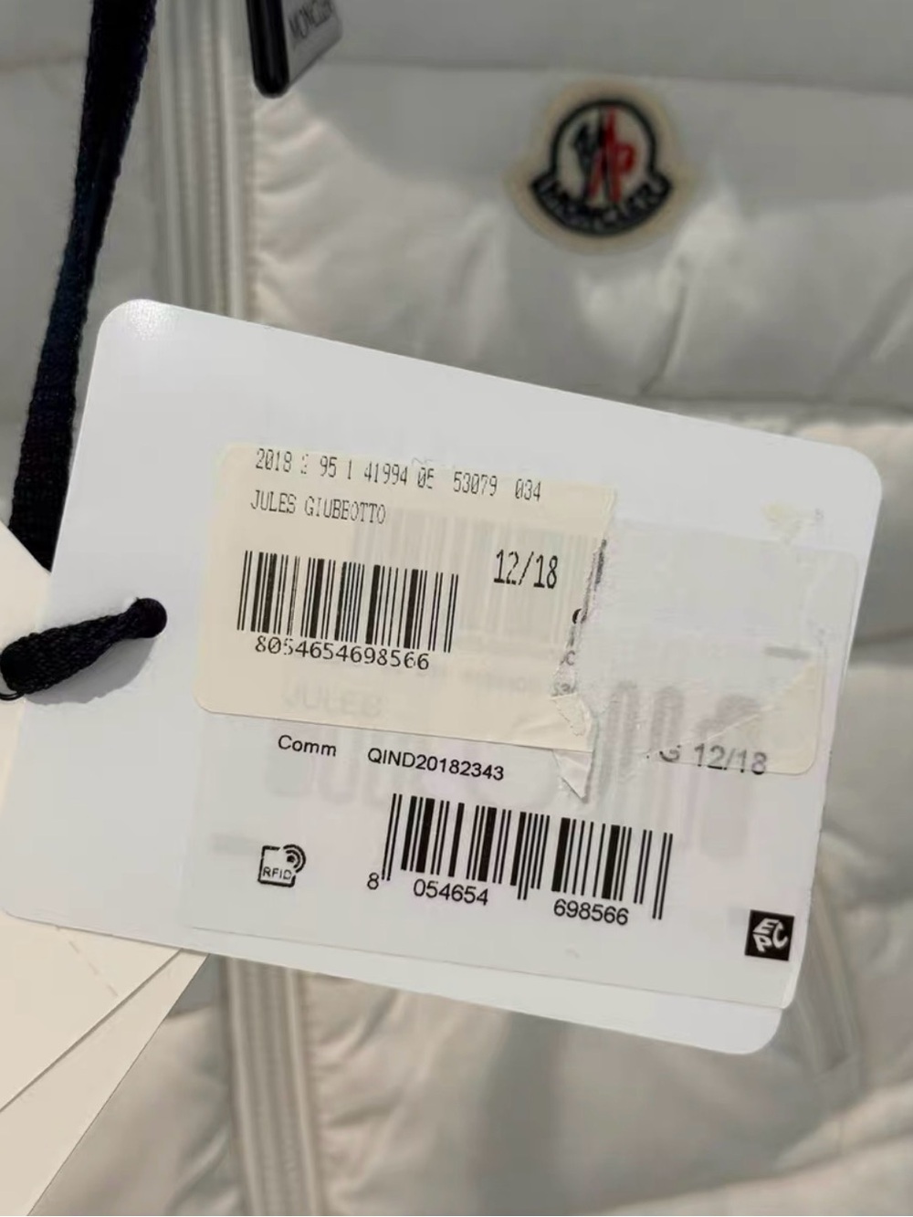 Moncler White Quilted Hooded Puffer Jacket for Kids - Picture 6 of 6